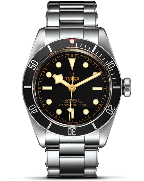 Tudor Black Bay Fifty-Eight mit schwarzem Zifferblatt, schwarzer Lünette und Edelstahlarmband.