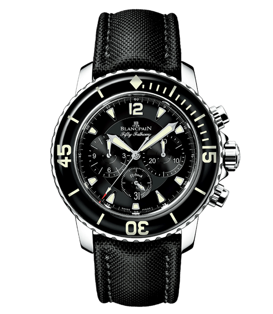 Blancpain Fifty Fathoms Chronograph, luxuriöse Taucheruhr mit schwarzem Zifferblatt, Chronographenfunktion, drehbarer Lünette und schwarzem Textilarmband – Ankauf und Verkauf.