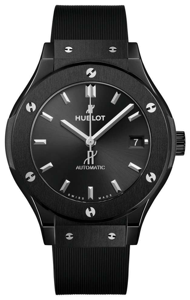 Hublot Classic Fusion in komplett schwarzem Design mit schwarzem Zifferblatt und Kautschukarmband.