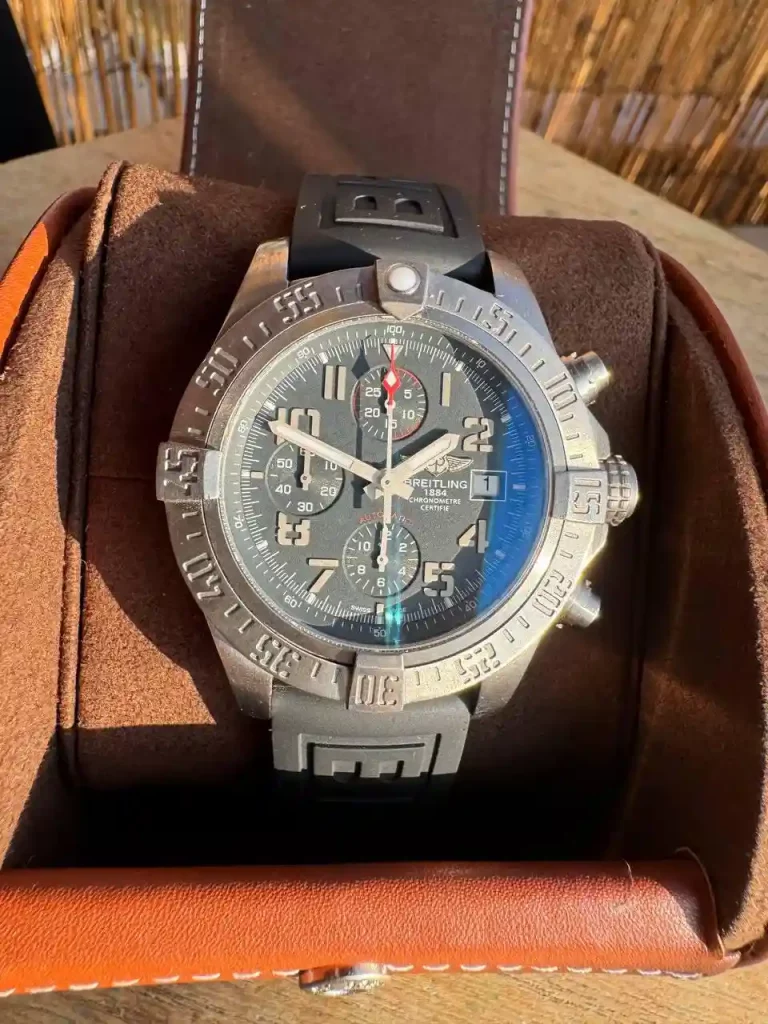 Breitling Sportchronograph als hochwertige Luxusuhr für professionellen Luxusuhrenankauf in Lübeck