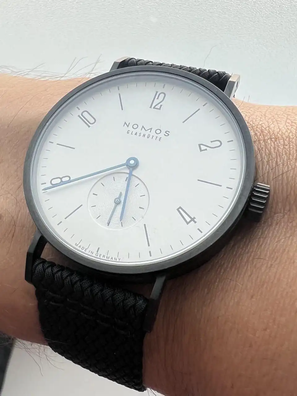 Nomos Glashütte Dresswatch als hochwertige Designuhr für professionellen Luxusuhrenankauf in Norddeutschland
