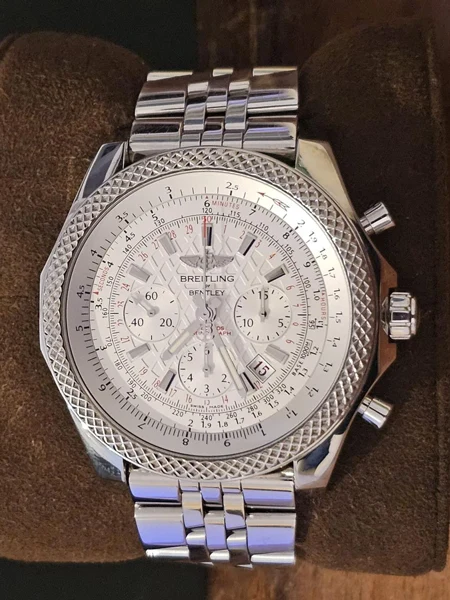 Breitling Bentley Luxusuhruhr aus Edelstahl für den Breitling Ankauf in Hamburg