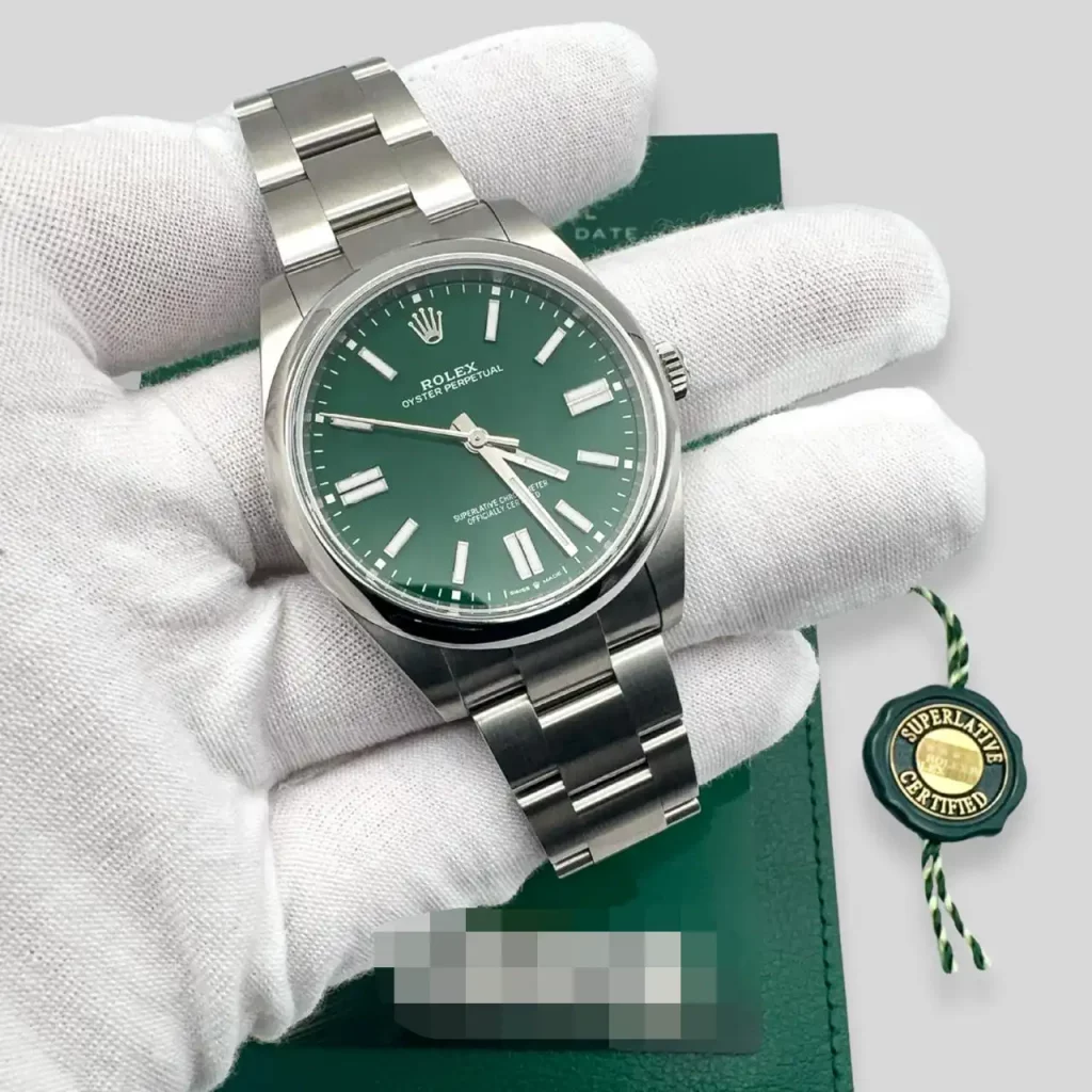 Rolex Oyster Perpetual mit grünem Zifferblatt beim Rolex Ankauf in Hamburg